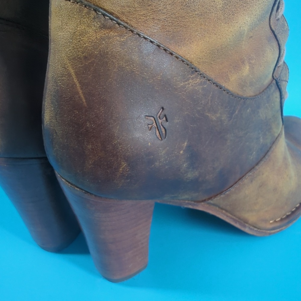Frye Villager Lace 77610 Women's 8.5 M Brown Leather Tall Lace Up Boots With Box - Picture 3 of 15